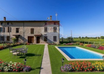 Piscina - Independent house Strada della Cisa
 
78, Brescello - photo 1