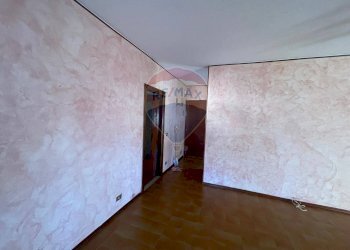 Stanza vuota - Appartamento Via Montenotte
 
4, Altare - foto 3