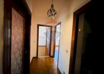 Hall / corridoio - Appartamento Via Montenotte
 
4, Altare - foto 8
