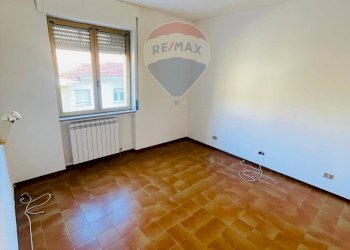 Stanza vuota - Appartamento Via Montenotte
 
4, Altare - foto 16