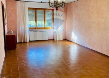 Stanza vuota - Appartamento Via Montenotte
 
4, Altare - foto 21