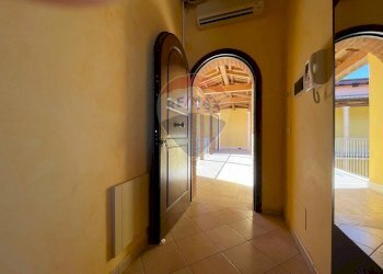 Hall / corridoio - Trilocale VIA PANORAMICA
 
34, Tortoreto - foto 4