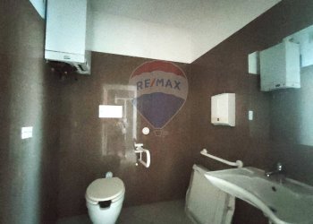 Bagno - Locale Commerciale via roma
 
1, Scoppito - foto 13