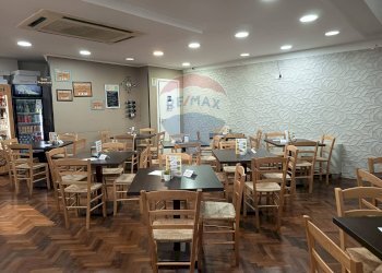 Sala da pranzo - Attività Commerciale Napoli - foto 7