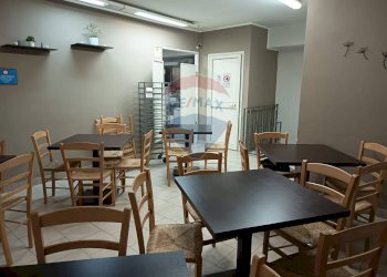 Sala da pranzo - Attività Commerciale Napoli - foto 10