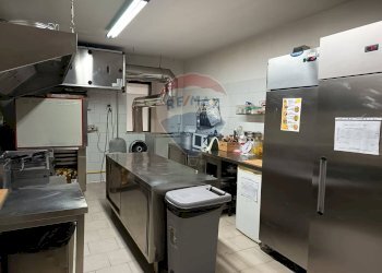 Cucina - Attività Commerciale Napoli - foto 15