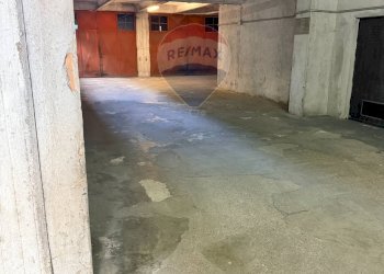 Parcheggio - Box via Brichetti
 
76, Pavia - foto 4