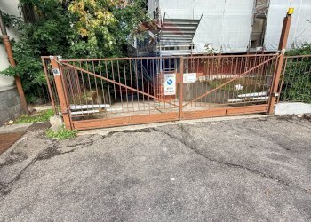 Edificio all\'aperto - Box via Brichetti
 
76, Pavia - foto 9