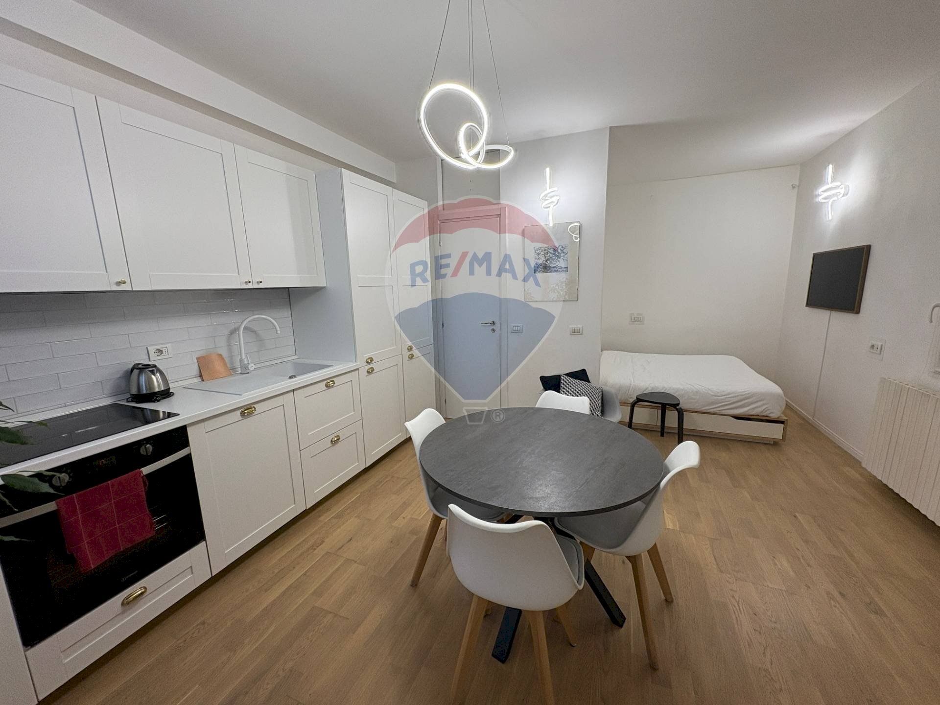 Cucina - Monolocale via lodovico il moro
 
135, Milano - foto 1