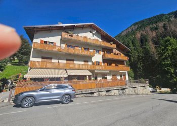 Foto 3 - Bilocale VIA CAMBREMBO FOPPOLO
 
4, Foppolo - foto 3