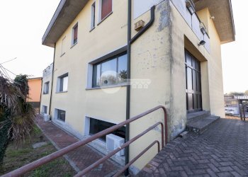 Foto 6 - Locale Commerciale via tito speri
331, Leno - foto 6