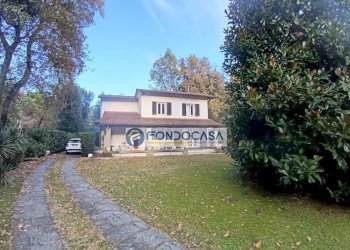 esterno - Villa via stradella, Massa - foto 2