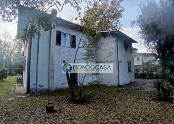 esterno - Villa via stradella, Massa - foto 7