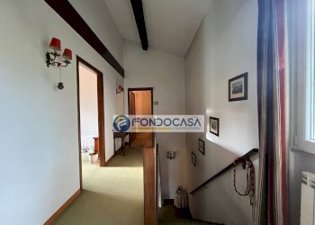 disimpegno notte - Villa via stradella, Massa - foto 27