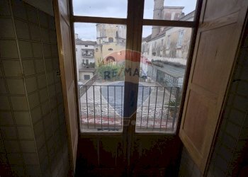 Stanza vuota - Quadrilocale guido fiera mosca
 
37, Capua - foto 9