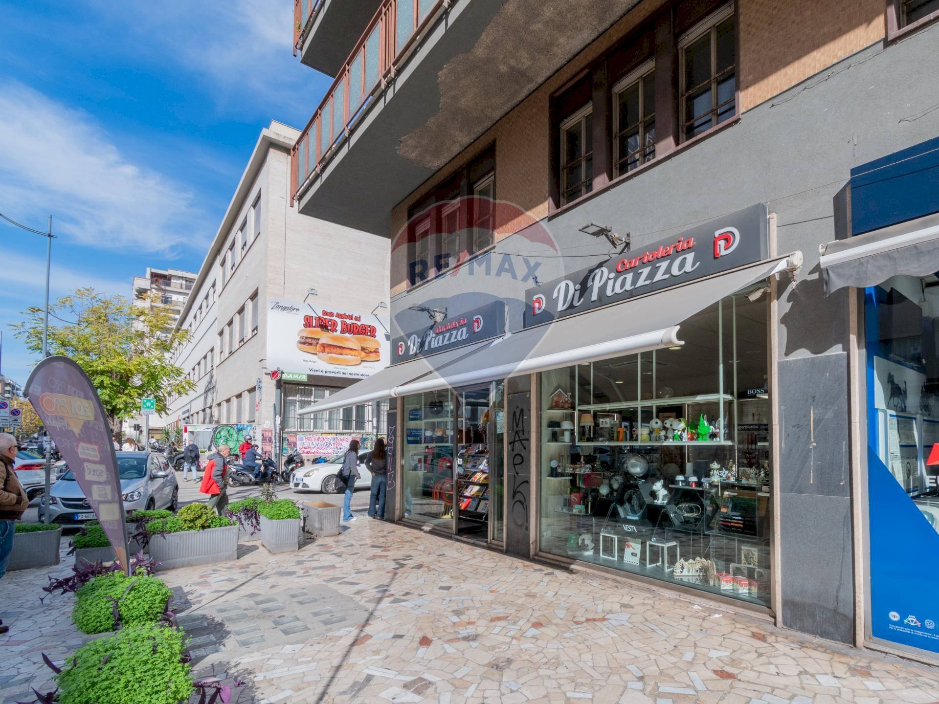 Edificio all\'aperto - Locale Commerciale Via Marchese Di Villabianca
 
91, Palermo - foto 1