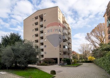 Edificio all\'aperto - Three-room apartment Via Sabatino Lopez
 
5, Milano - photo 1