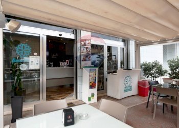 Terrazza - Locale Commerciale Via Palmiro Togliatti
 
6-8, Polignano a Mare - foto 4