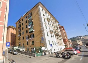 Facciata - Terreno non edificabile via Giacomo Moresco, 14, Genova (zona Marassi) - foto 8