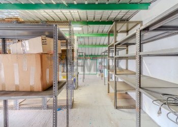 Dispensa di stoccaggio - Shed Via 4 Novembre
 
46, Cabiate - photo 17