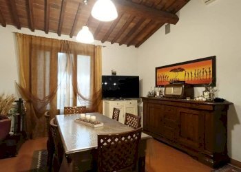 Salone - Quadrilocale via Michelangelo Buonarroti, Montelupo Fiorentino - foto 6