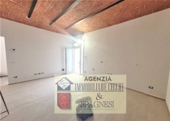 Soggiorno - Quadrilocale via Santa Maria, Campi Bisenzio - foto 4