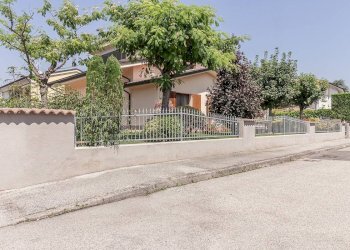 Foto 73 - Villa Via Gallerani
 
2, Terre del Reno - foto 73