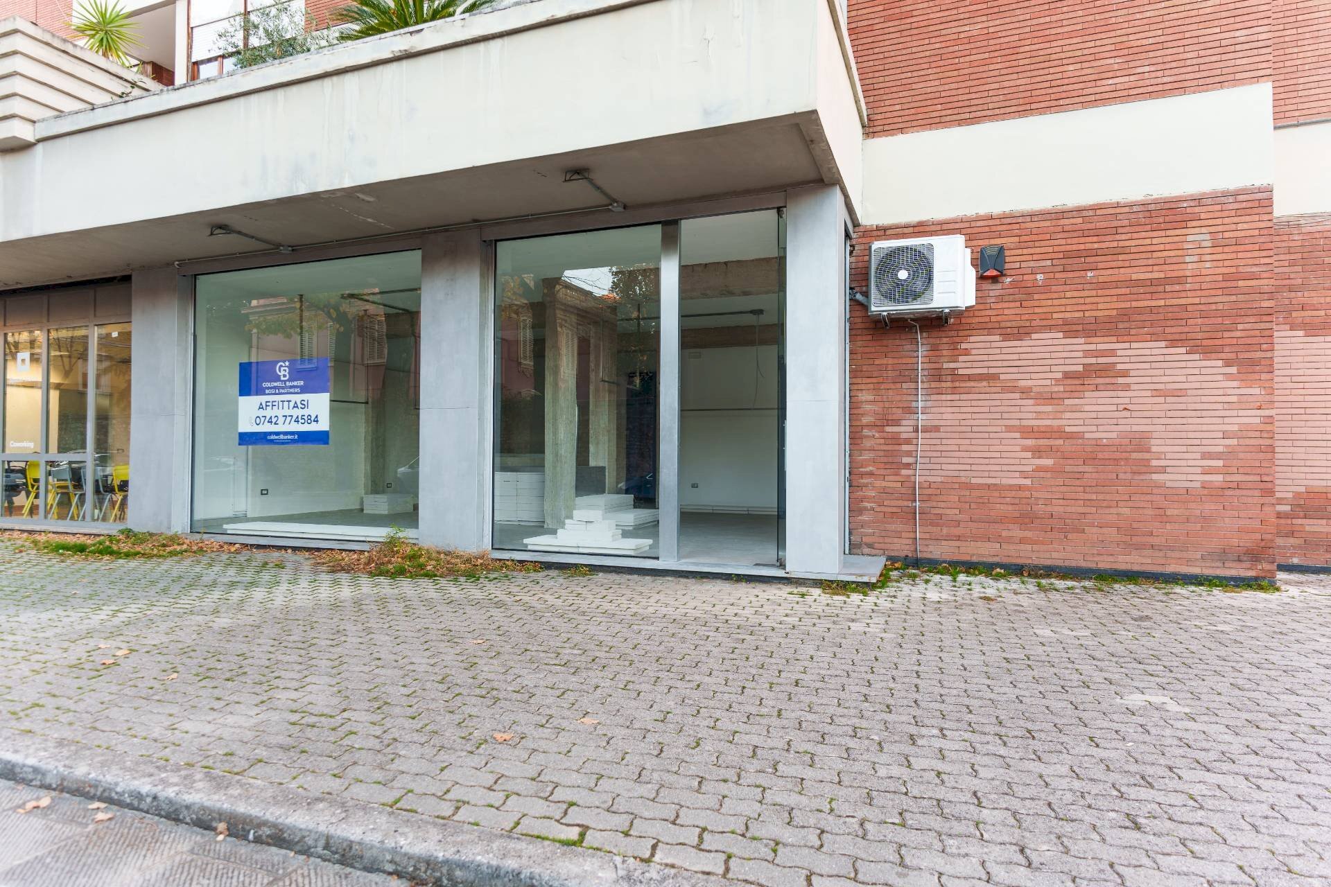 Foto 3 - Commercial Premises Via Oberdan
63, Foligno - photo 3