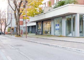 Foto 1 - Locale Commerciale Via Oberdan
 
63, Foligno - foto 1