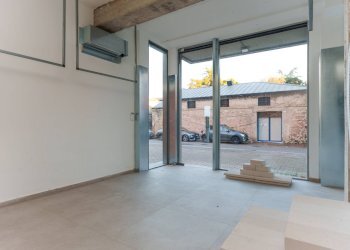 Foto 4 - Locale Commerciale Via Oberdan
 
63, Foligno - foto 4