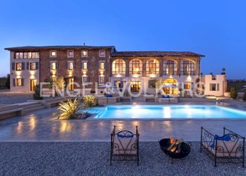 Piscina - Rustico via Giuseppe Mazzini, 50, Calliano - foto 1