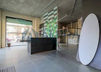 Interno non residenziale - Shop viale Antonio Canova, Cesenatico - photo 2