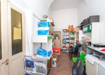 Ripostiglio - Ufficio via al Ponte Reale, 1, Genova (zona Centro Storico) - foto 21