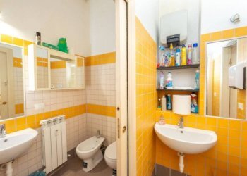 Bagno - Ufficio via al Ponte Reale, 1, Genova (zona Centro Storico) - foto 28