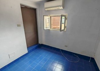 Camera da letto - Bilocale via di Porta Castello, 10, Roma - foto 12