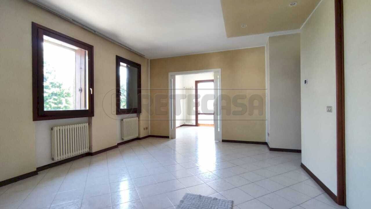 zona giorno - Appartamento Via Pesa 1/A, Montebello Vicentino - foto 1