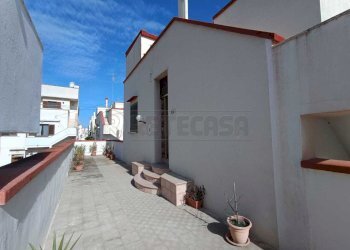 2.jpg - Semi-detached house Via Udine 172, Gallipoli - photo 4