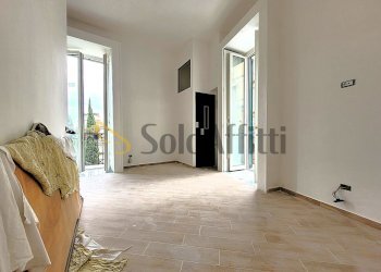 CAMERA DA LETTO - Bilocale Corso Vittorio Emanuele, Napoli (zona Montecalvario) - foto 9