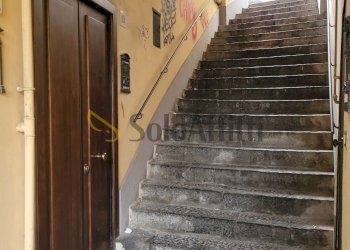 INGRESSO SCALA - Bilocale Corso Vittorio Emanuele, Napoli (zona Montecalvario) - foto 20
