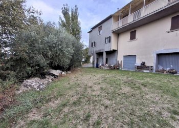 ed9ed696-95c2-4ab0-90c2-025674fbceae.JPG - Terratetto - Terracielo Via Lemontina 93, San Leo - foto 22