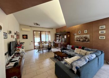 PHOTO-2025-10-21-15-44-14(3).jpg - Appartamento Via XXIV Maggio 140, Novafeltria - foto 11