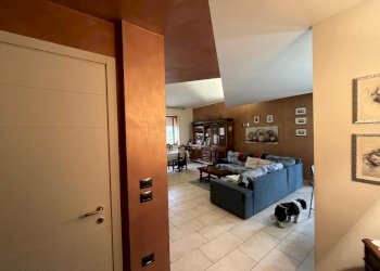 PHOTO-2025-10-21-15-44-15(3).jpg - Appartamento Via XXIV Maggio 140, Novafeltria - foto 14