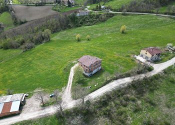 PHOTO-2025-11-12-15-07-51(3).jpg - Casa indipendente Via Villa Di Pereto 2, Sant'Agata Feltria - foto 14