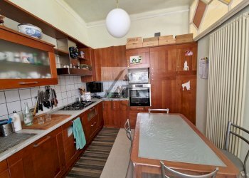 villa-vendia-lucca-fusca_15.jpg - Villa Via Enrico Pea, Lucca - foto 13