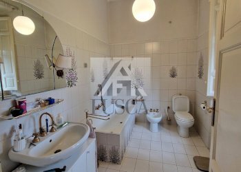 villa-vendia-lucca-fusca_31.jpg - Villa Via Enrico Pea, Lucca - foto 26