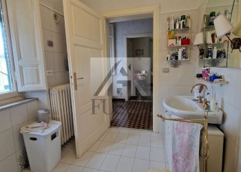 villa-vendia-lucca-fusca_32.jpg - Villa Via Enrico Pea, Lucca - foto 27