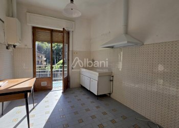 VE435_in vendita pentalocale -ampio appartamento i - Appartamento Vezzano Ligure - foto 3