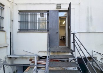 20251024_110724(0).jpg - Magazzino Via del Commercio 27, Genova (zona Nervi) - foto 9