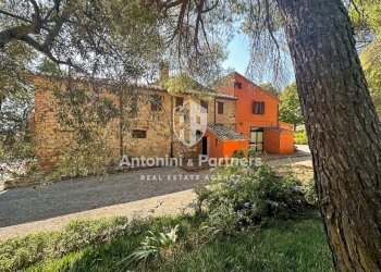 casale il falcone 1.jpg - Casale Via dei Partigiani, Castiglione del Lago - foto 4