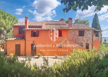 casale il falcone 7.jpg - Casale Via dei Partigiani, Castiglione del Lago - foto 9